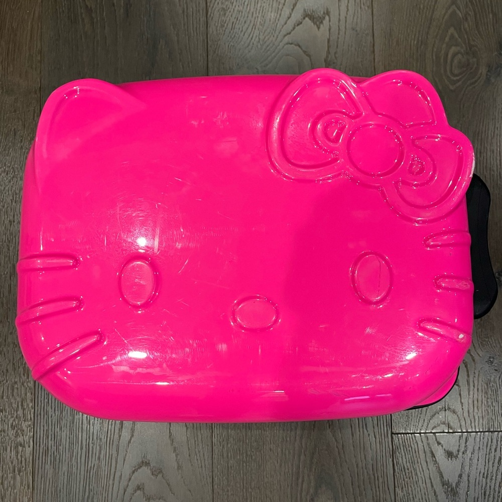Sanrio Hello Kitty Carry On Carryon Roller Bag Luggage